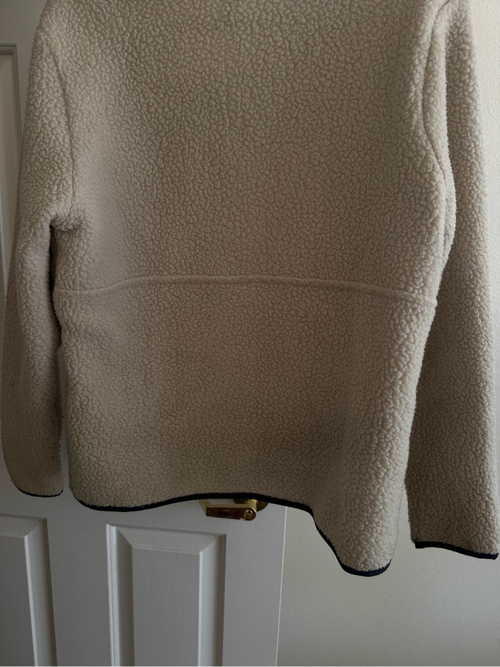 Patagonia Cream Sherpa Pullover with Navy Trim - Picture 2 of 3